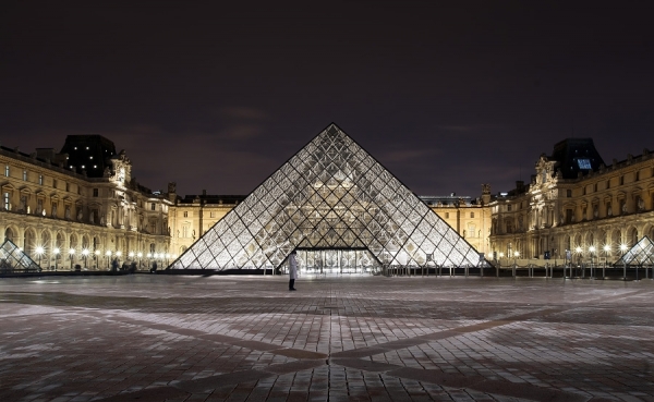 Photograph Elena Pueyo In The Night on One Eyeland